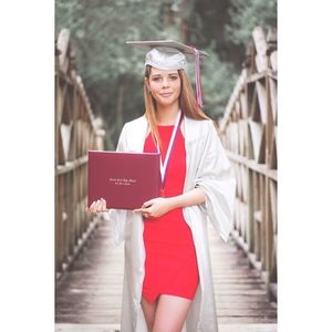 Meet your Posher, Alexandra